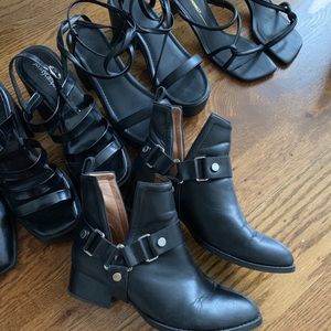 Cute Black Jeffrey Campbell Booties!!